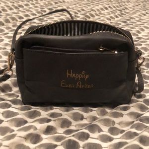 Crossbody purse